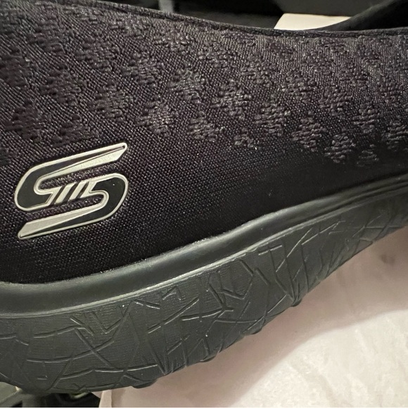 Skechers Women's Sneaker - Picture 6 of 9